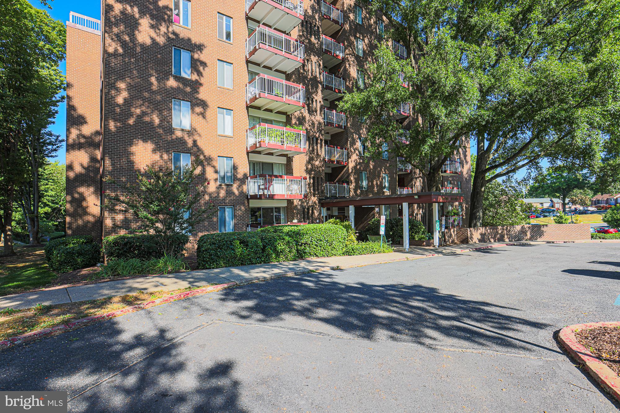 CONCORD HOUSE CONDOMINIUMS - Residential