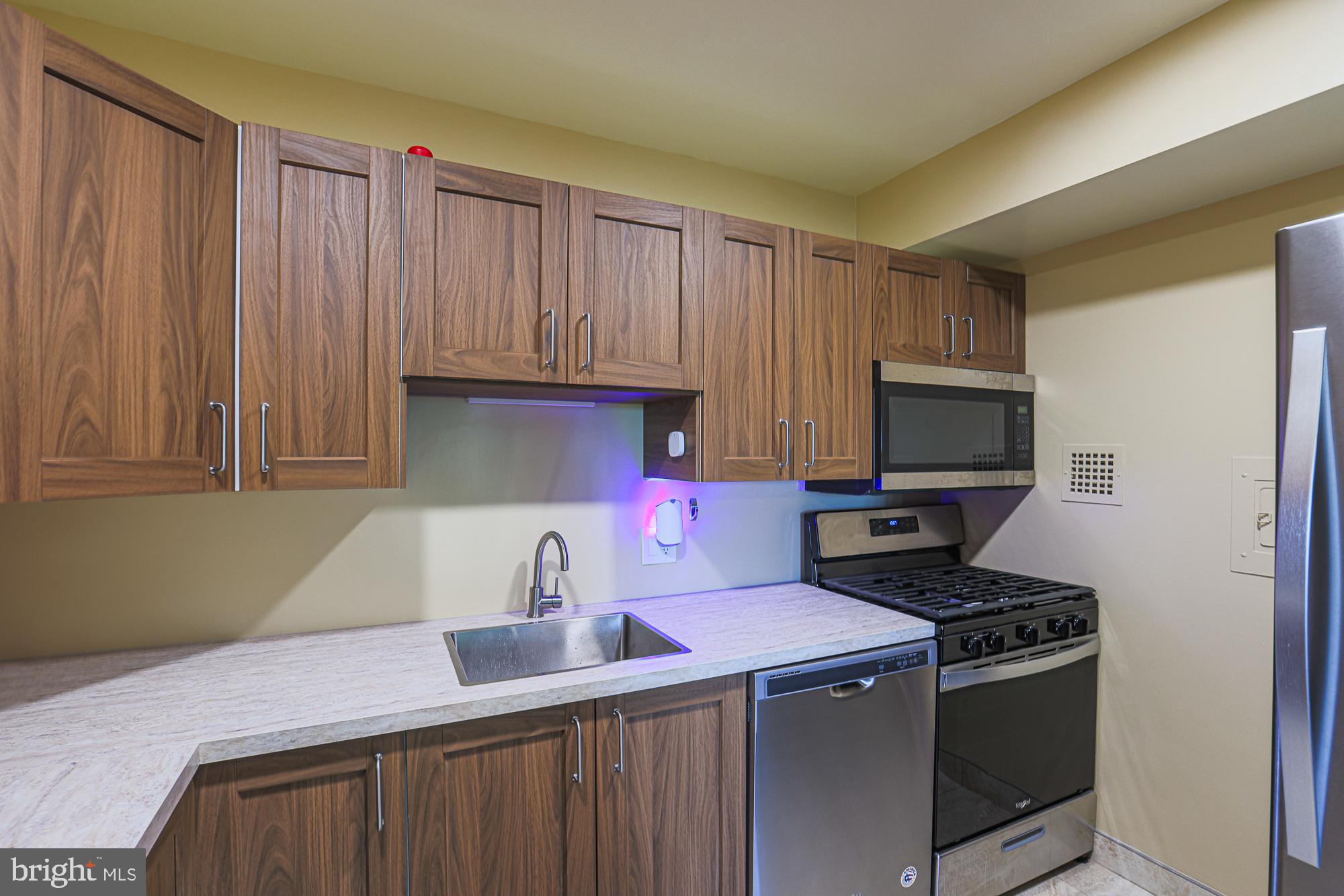 CONCORD HOUSE CONDOMINIUMS - Residential