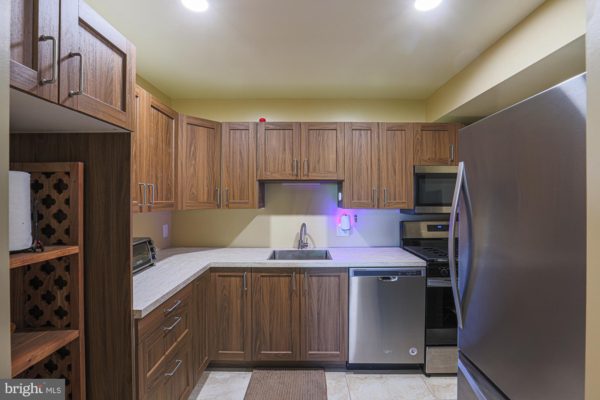 CONCORD HOUSE CONDOMINIUMS - Residential