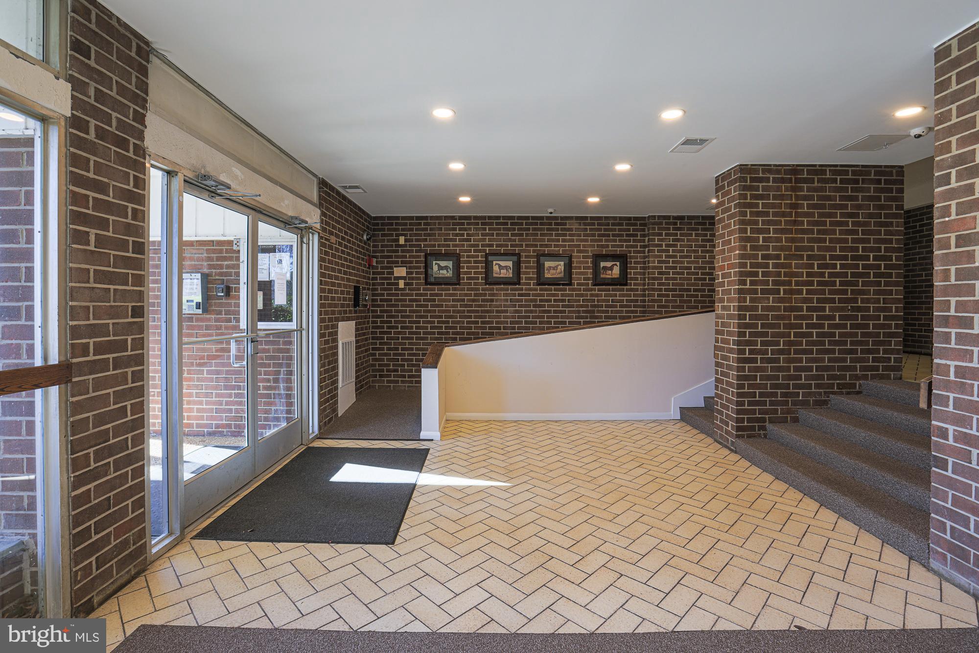 CONCORD HOUSE CONDOMINIUMS - Residential