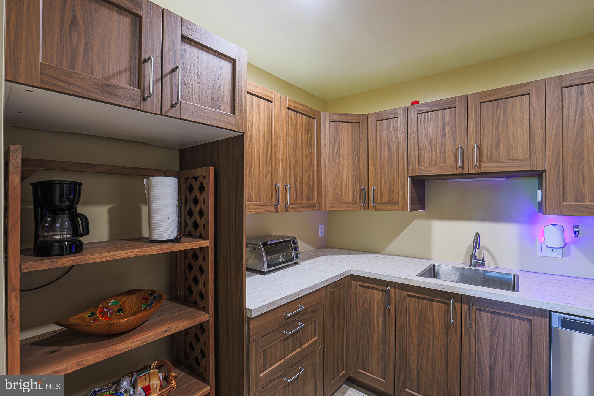 CONCORD HOUSE CONDOMINIUMS - Residential