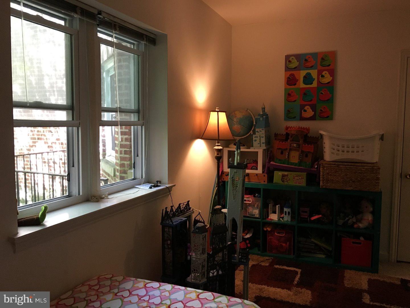 CHURCHILL COURT - Residential