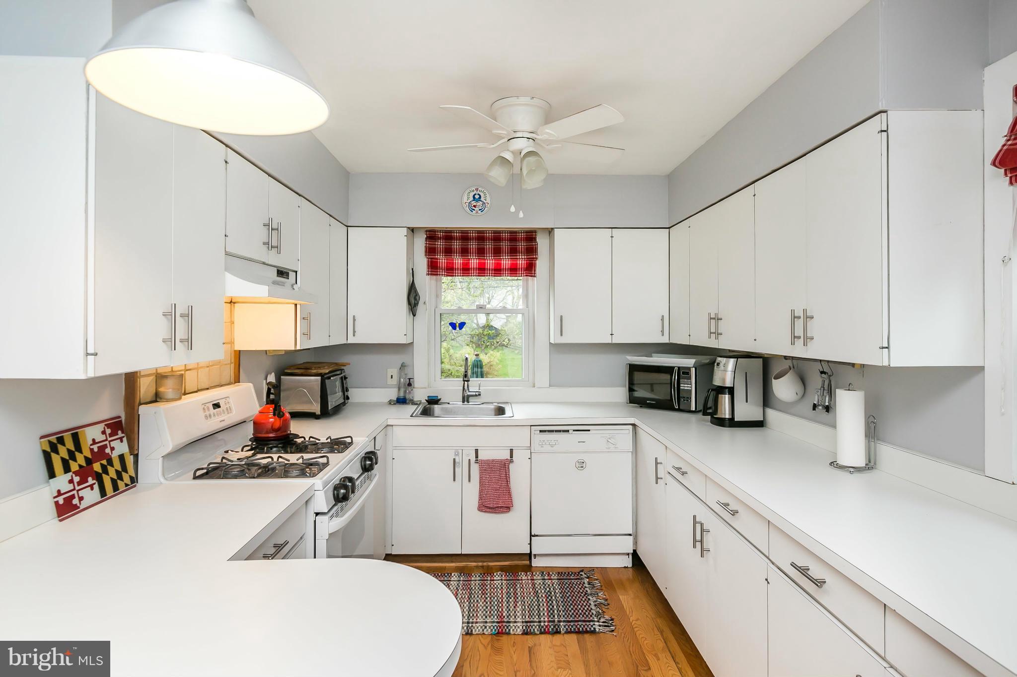 MOUNT WASHINGTON - Residential