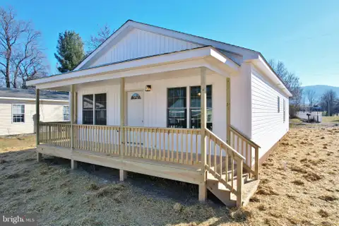MLS: VAPA2006560