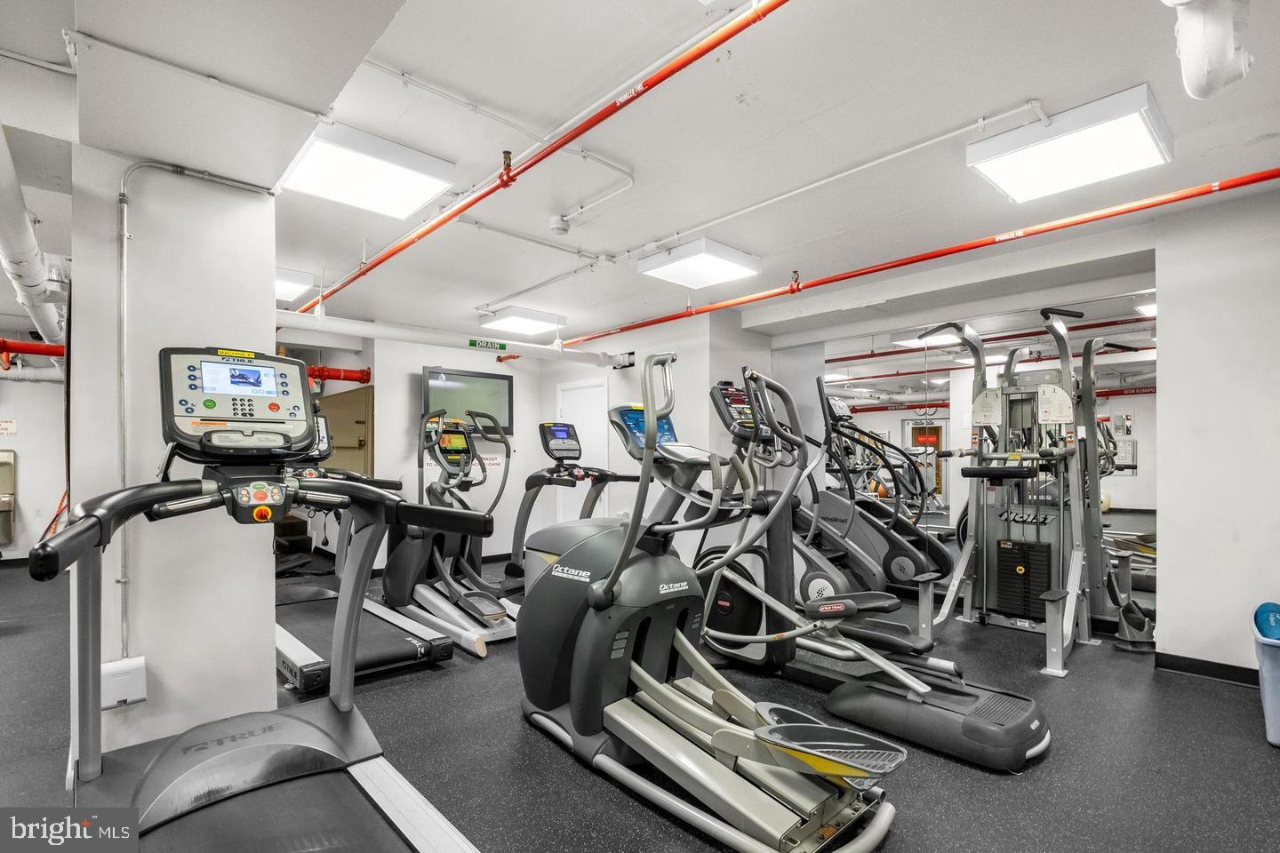 RITTENHOUSE SQUARE - Residential Lease