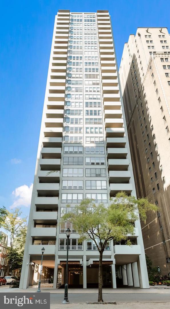 RITTENHOUSE SQUARE - Residential Lease