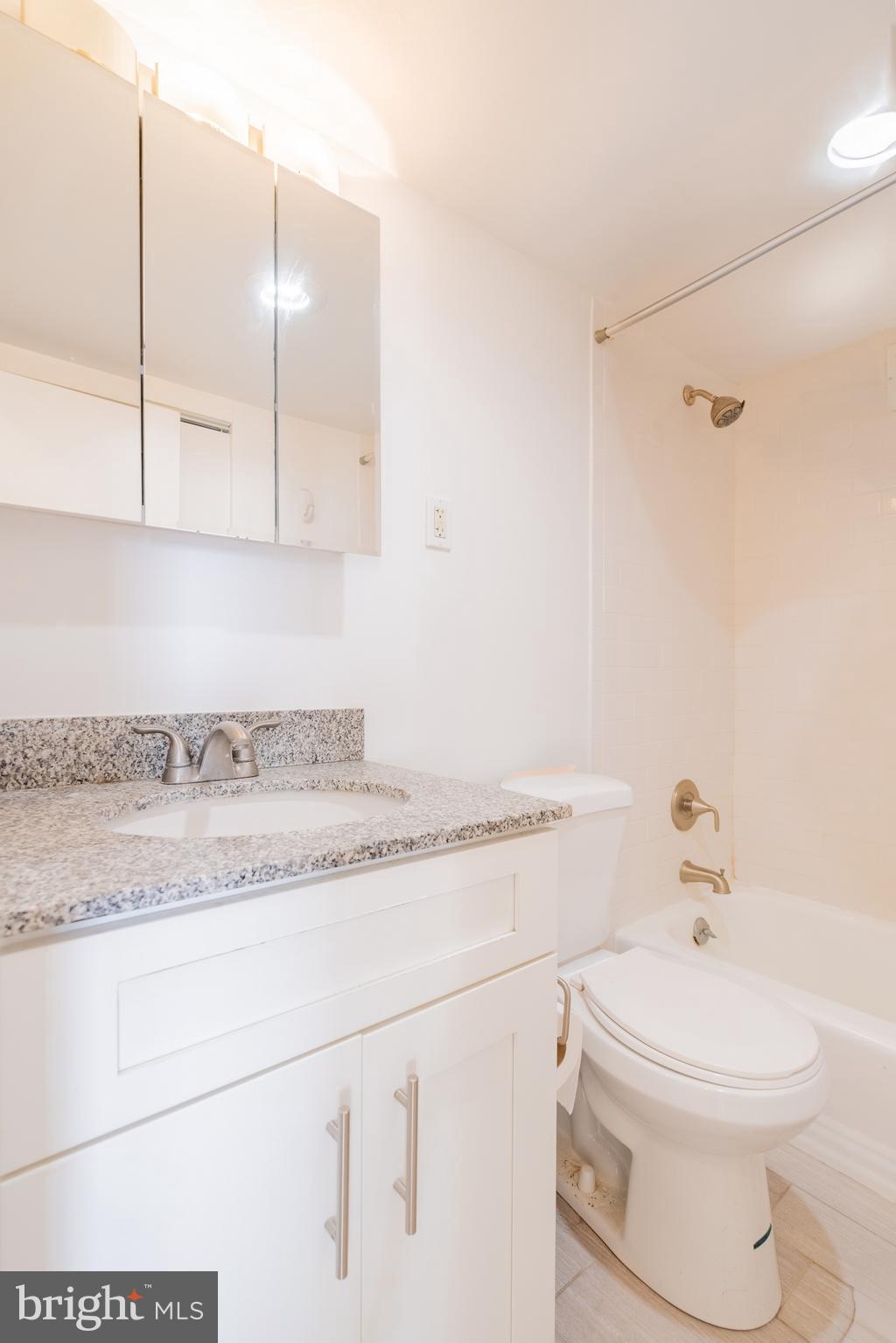 RITTENHOUSE SQUARE - Residential Lease