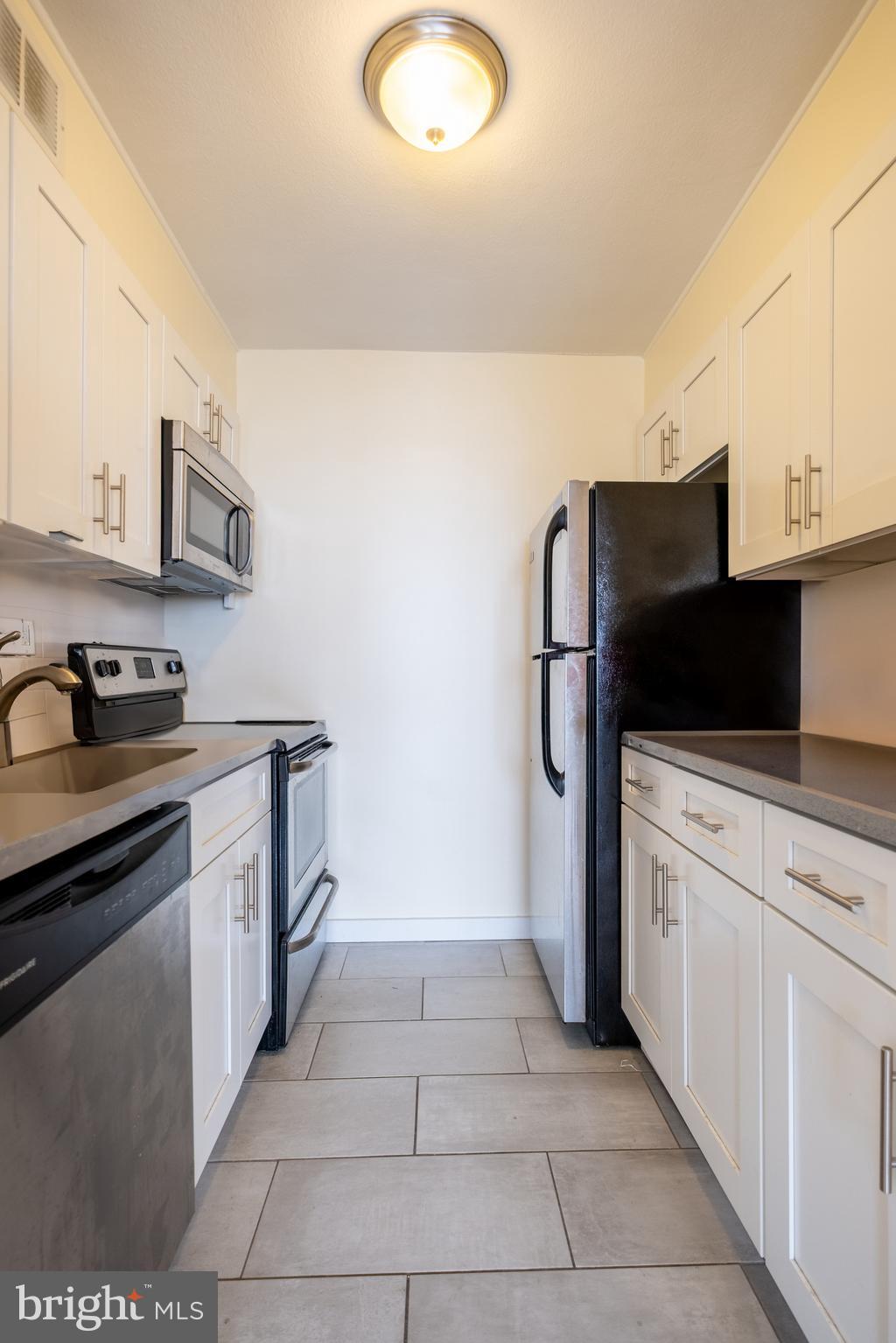 RITTENHOUSE SQUARE - Residential Lease
