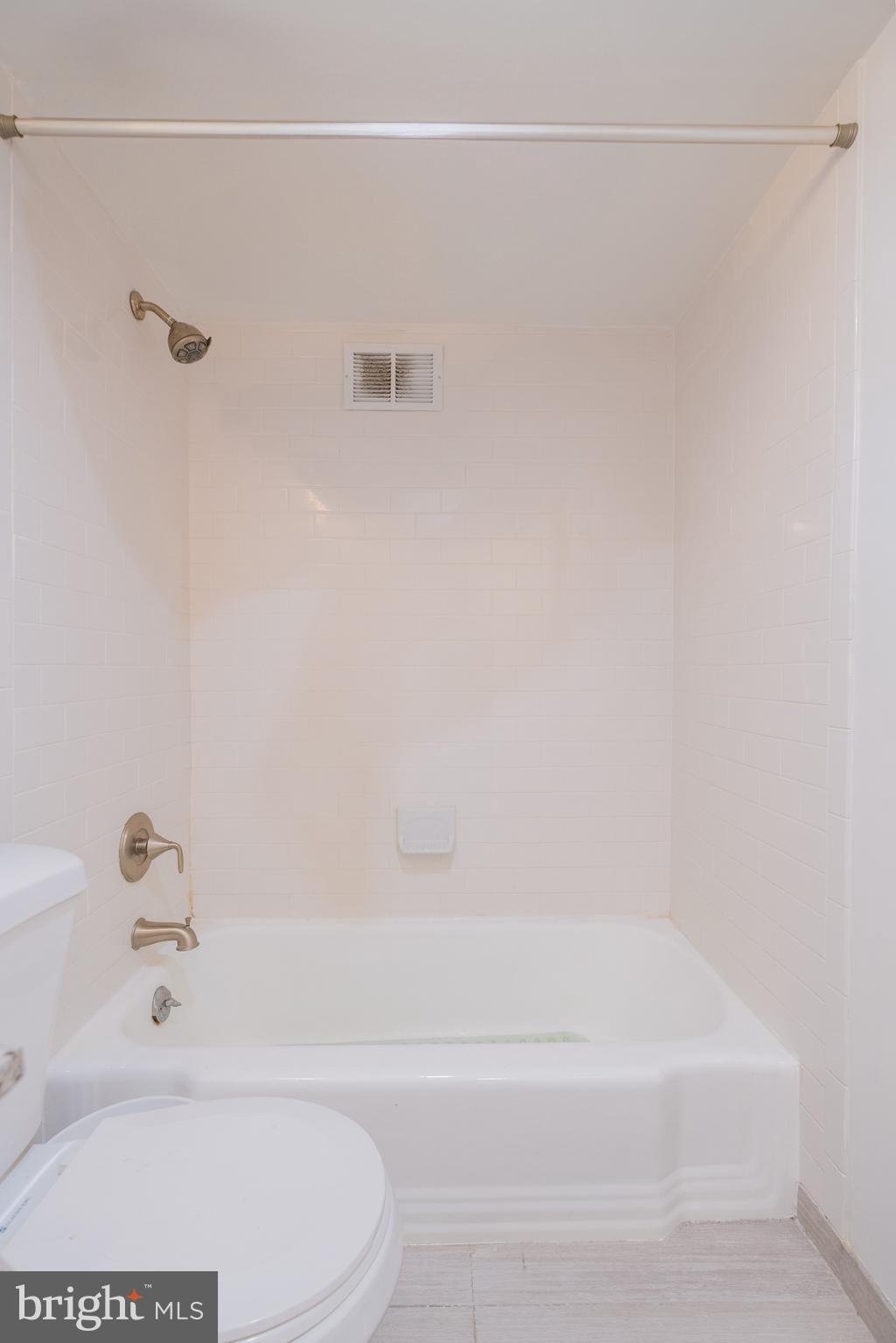 RITTENHOUSE SQUARE - Residential Lease