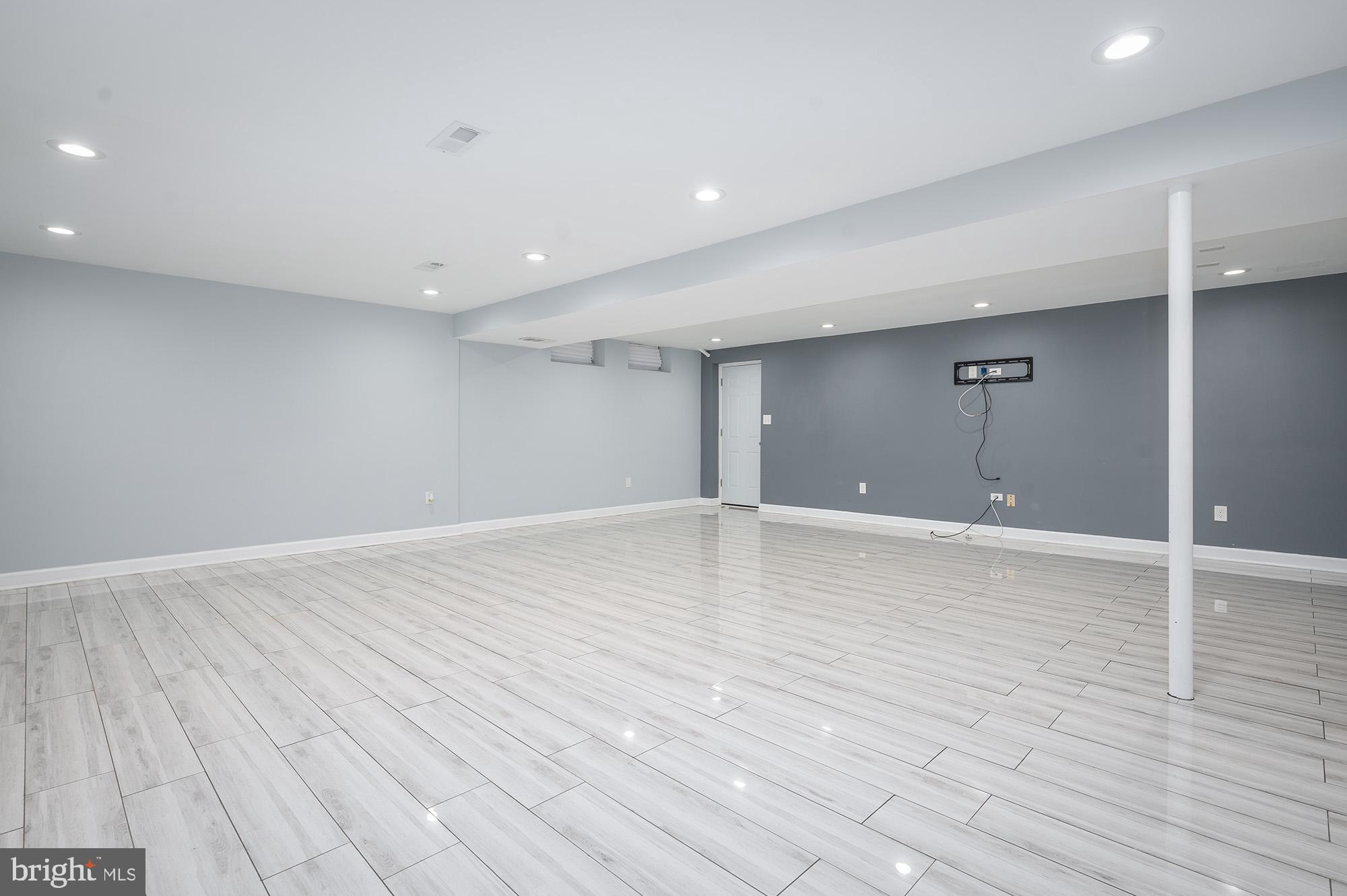 BRITINAY - Residential