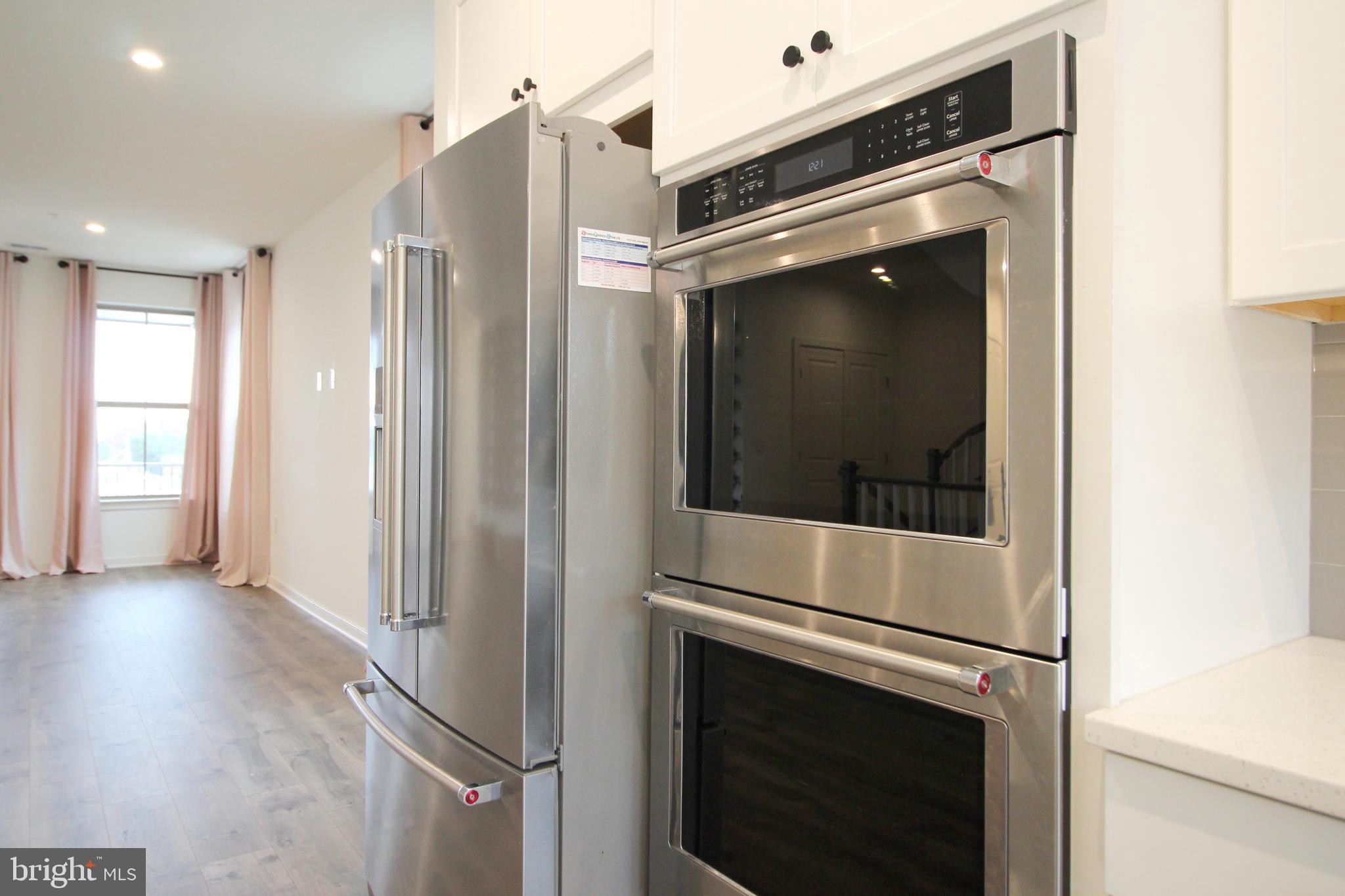 REGAL CHASE - Residential Lease