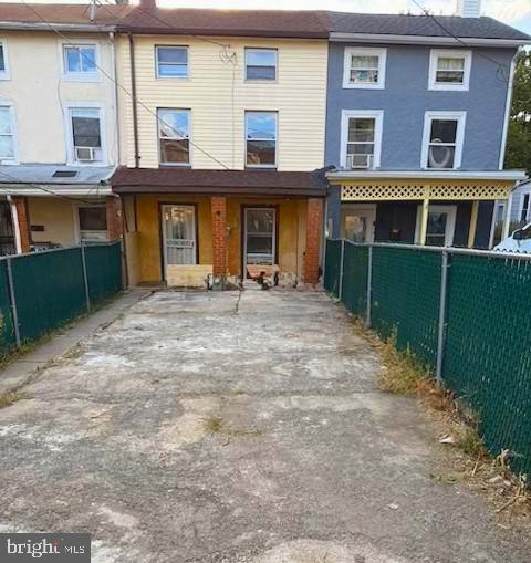 Investors, contractors. and savvy buyers! This "as is" property in Drexel Hill is packed with potential and just waiting on the right vision. Whether you're looking to flip, rent or renovate, this property is a chance to build equity. The property is being sold "AS IS" and buyer is responsible for Township Use and Occupancy requirement's. Please note a brand new Water heater was installed 7-2025.