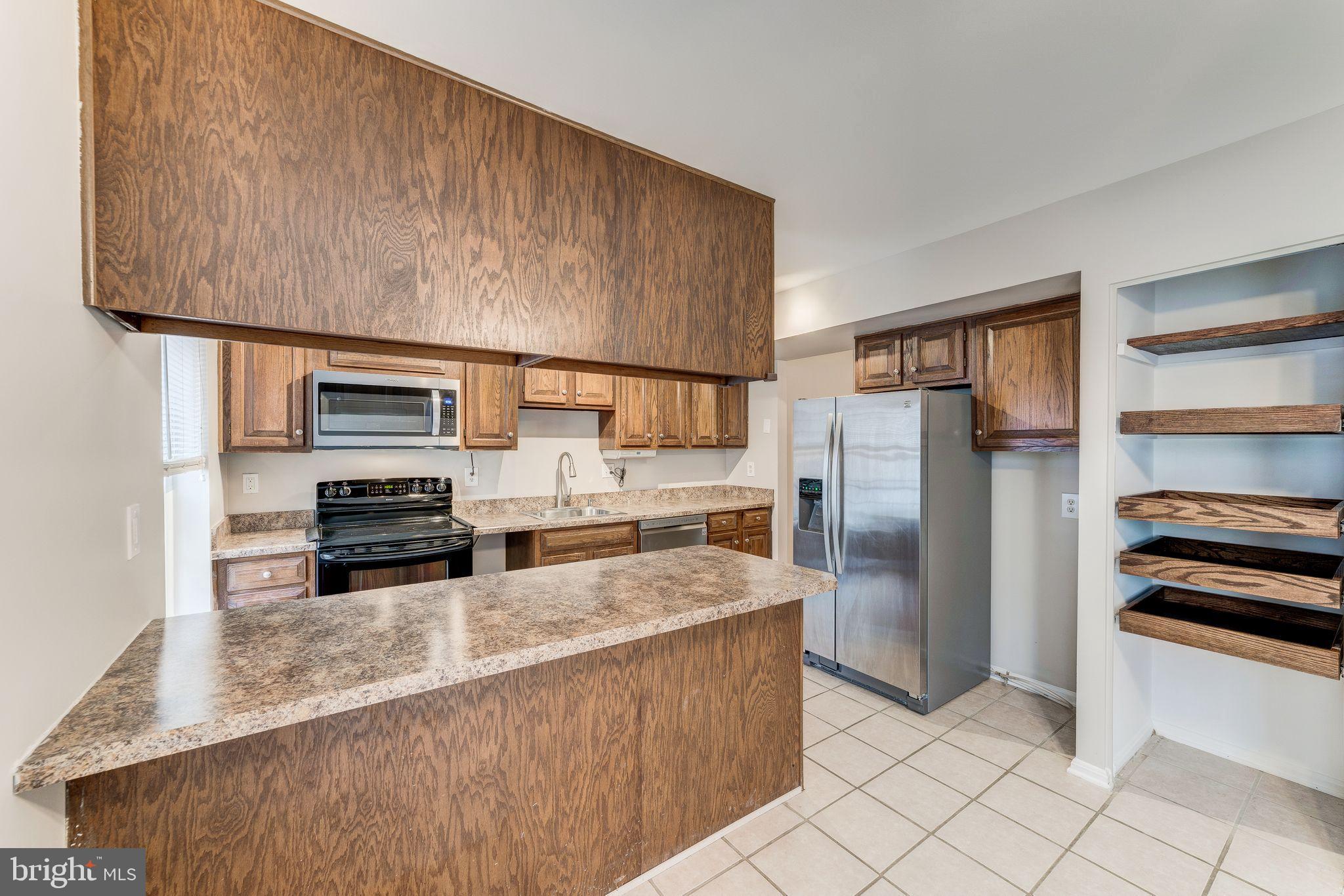 RESTON - Residential