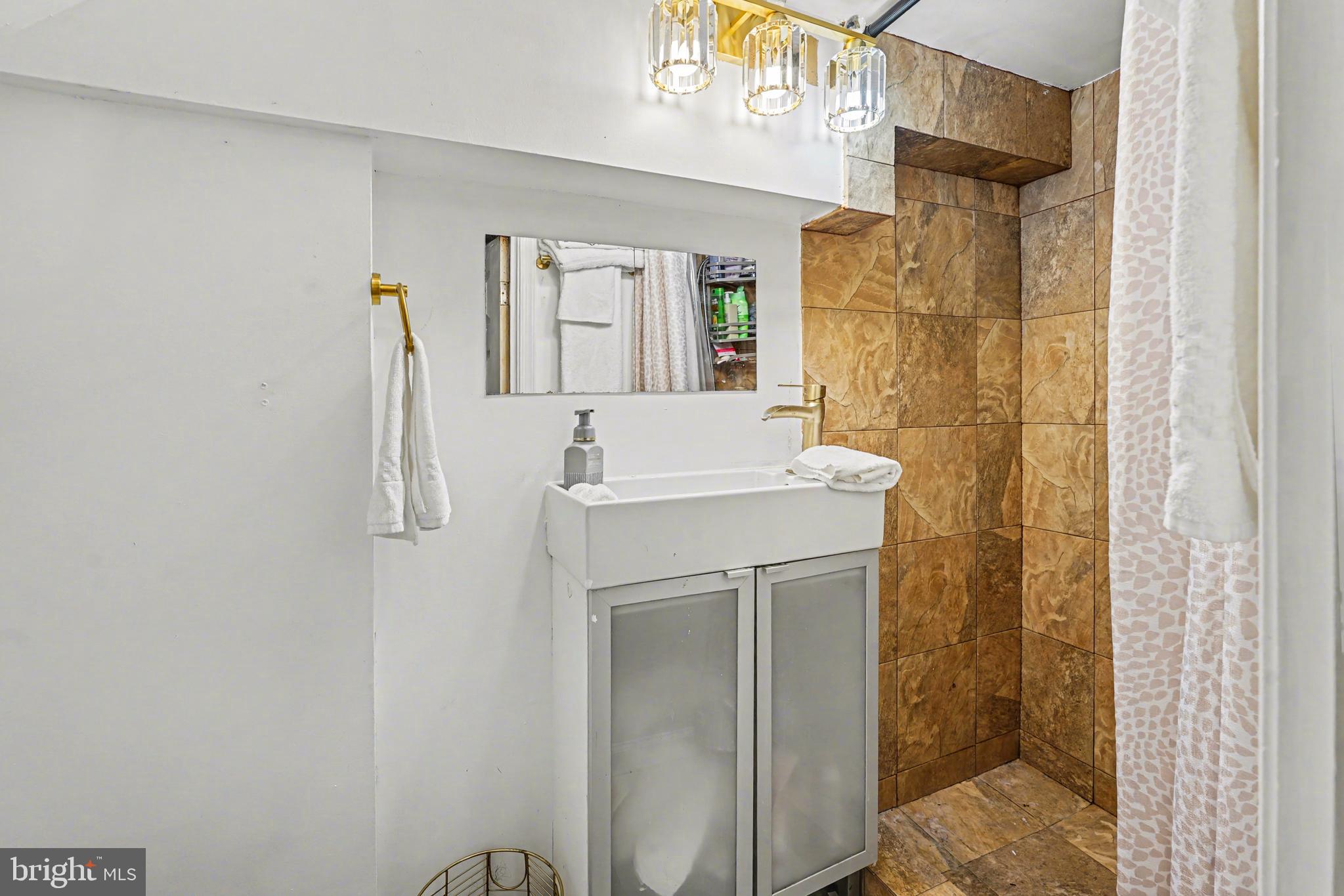 BROOKLYN - Residential