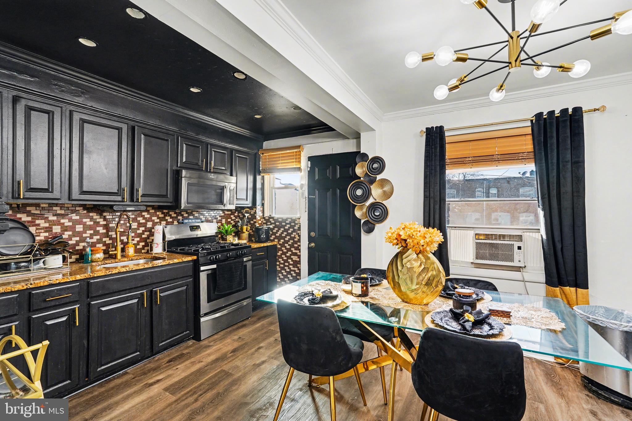 BROOKLYN - Residential