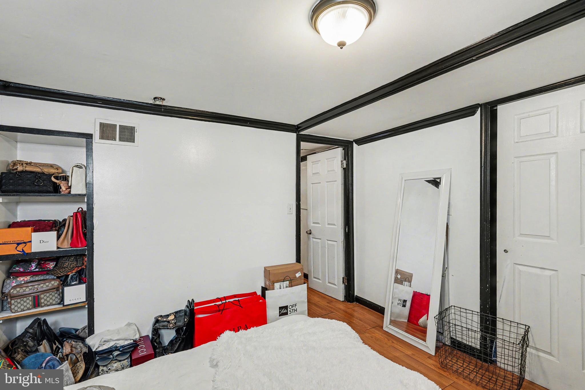 BROOKLYN - Residential