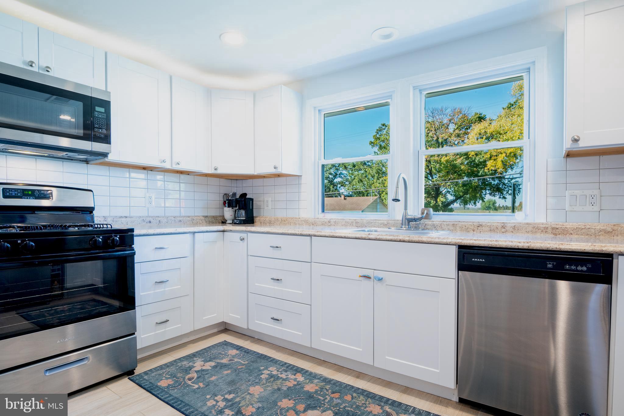 LANDSDOWNE - Residential