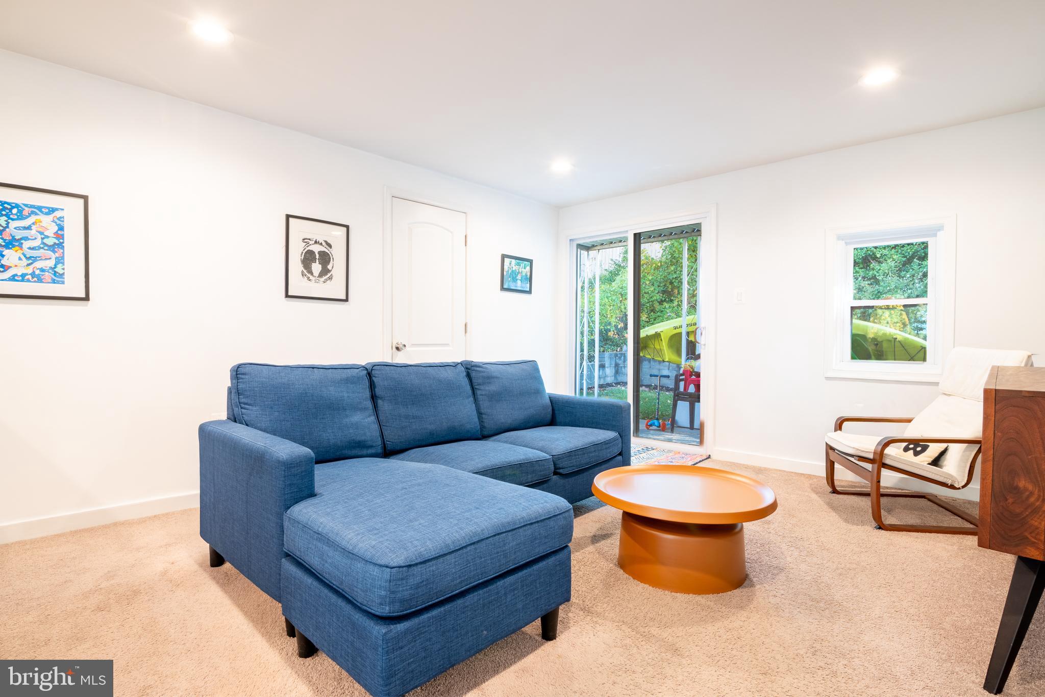 LANDSDOWNE - Residential