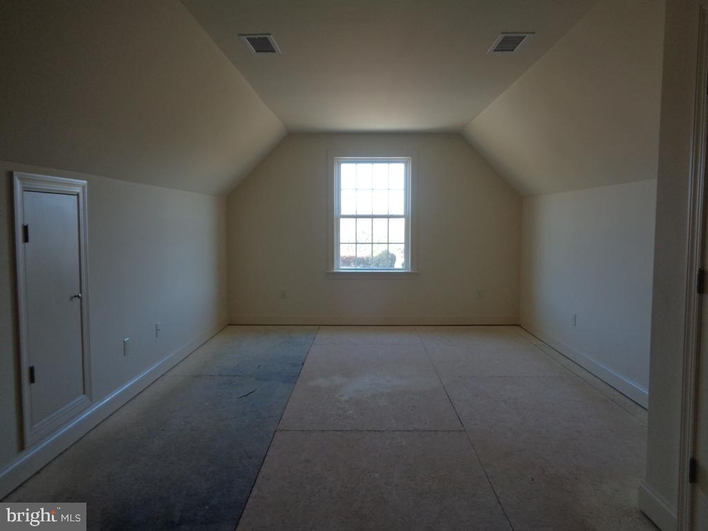 TANGLEWOOD GOLF COURSE - Residential