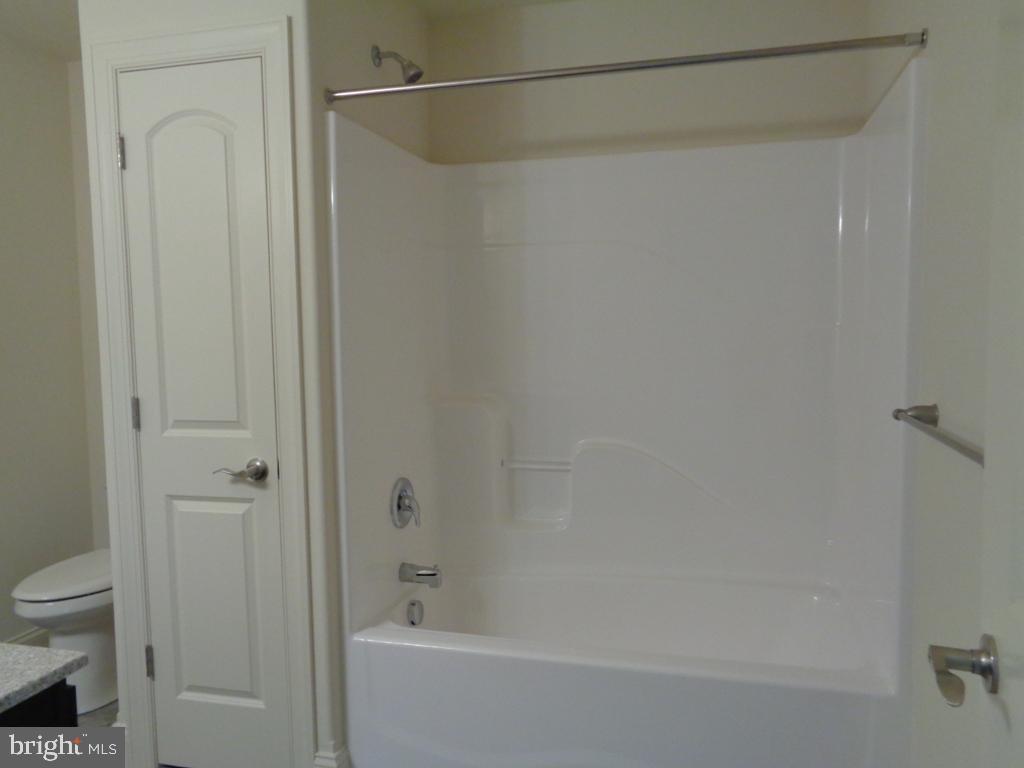 TANGLEWOOD GOLF COURSE - Residential