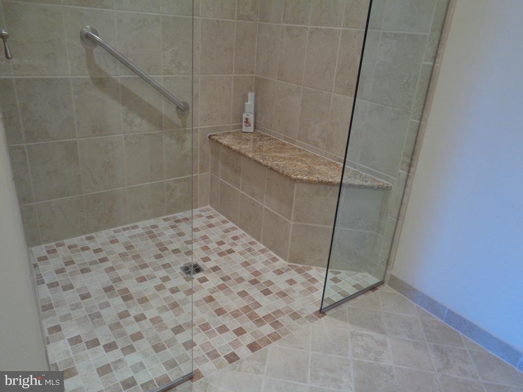 TANGLEWOOD GOLF COURSE - Residential