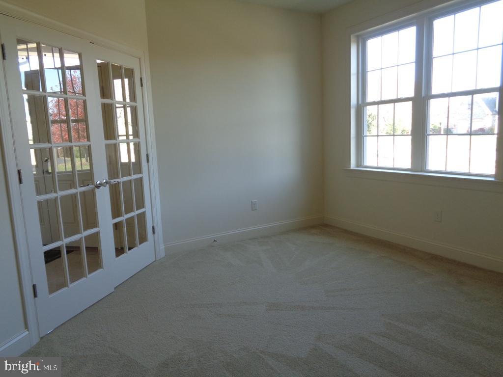 TANGLEWOOD GOLF COURSE - Residential