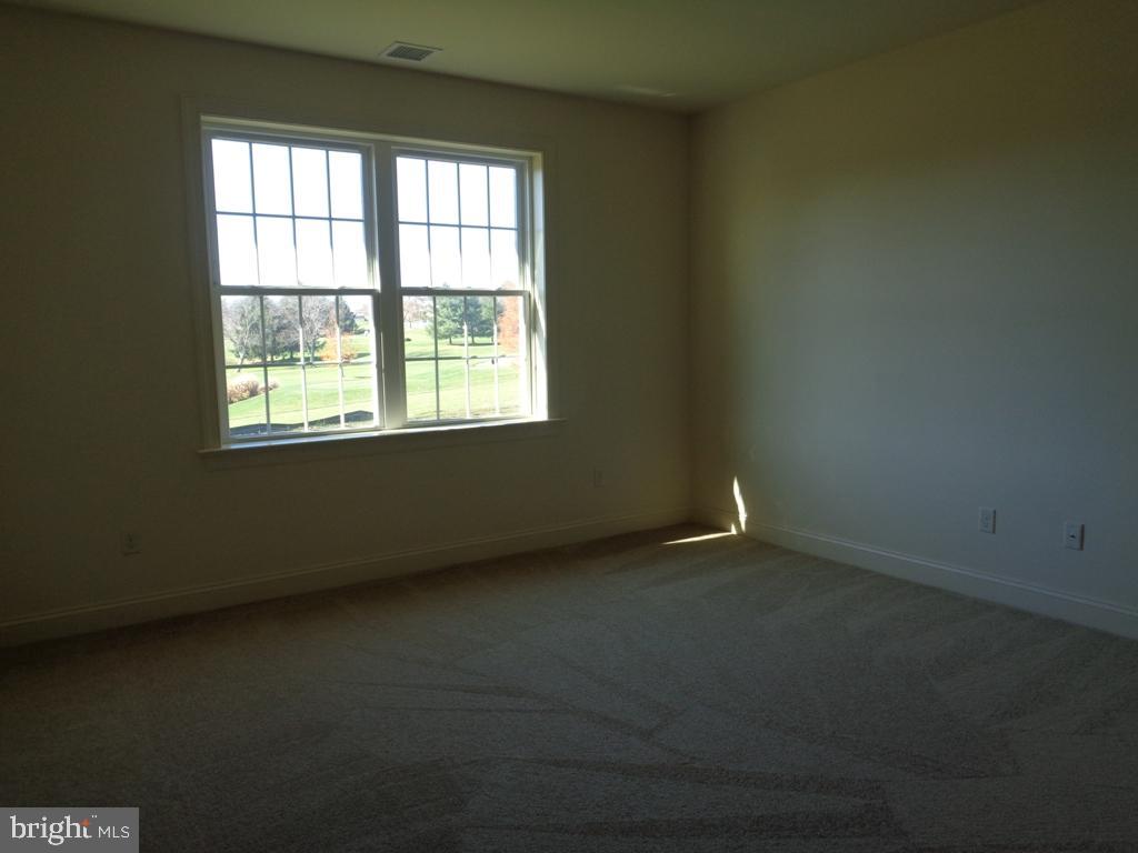 TANGLEWOOD GOLF COURSE - Residential