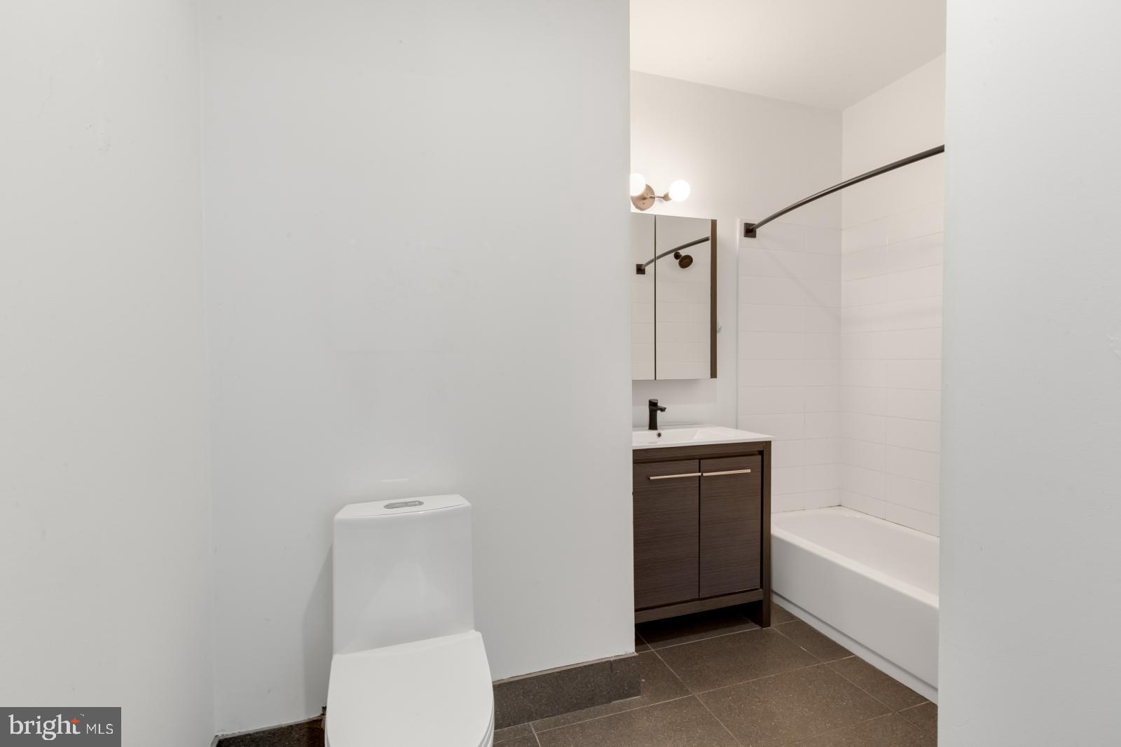 NORTHERN LIBERTIES - Residential Lease