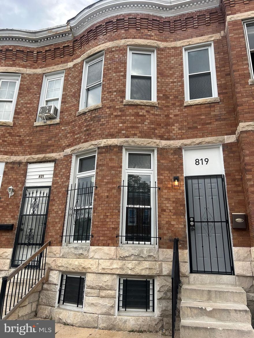 This completely renovated 3 bedroom, 1 bathroom property is available now! Home features fresh paint, new flooring, an updated kitchen, an updated bathroom, and an in unit washer and dryer! 
Here are the rental requirements:
✔️ Income must be 3x the monthly rent
✔️ Vouchers are welcome
✔️ No recent eviction history/failure to pay history (no minimum credit score required)
✔️ $50 application fee per adult
✔️ Security deposit due within 48 hours of accepted application
 Connect with us to make this property your new home!