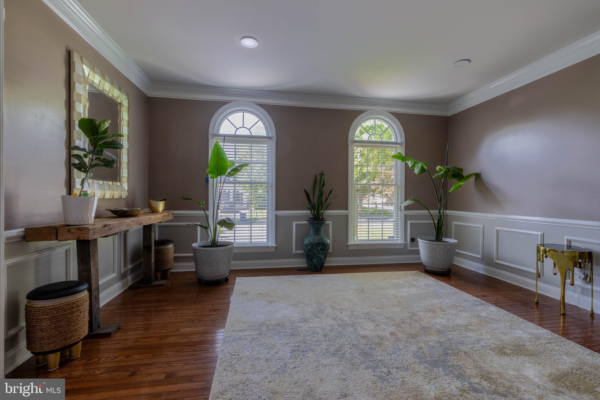 263 RIVERCREST DRIVE