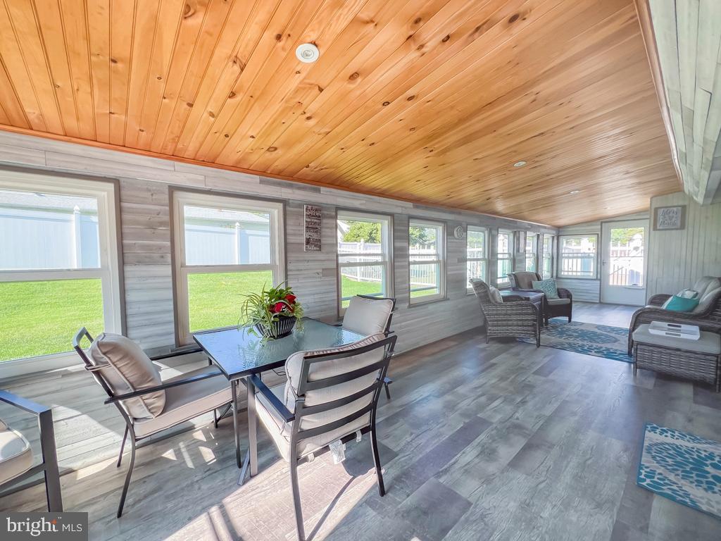 RED ROSE GATE - Residential