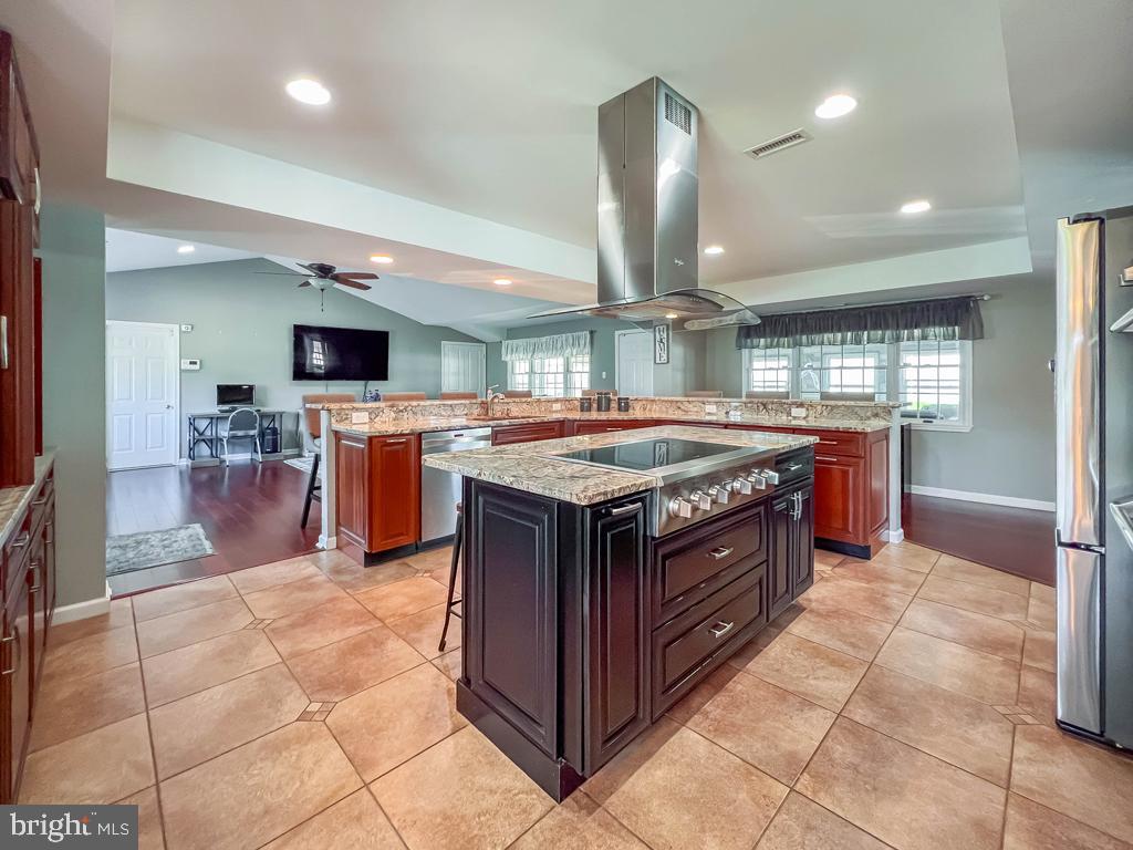 RED ROSE GATE - Residential