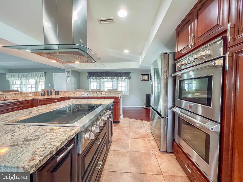 RED ROSE GATE - Residential