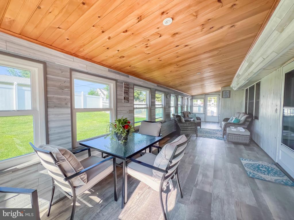 RED ROSE GATE - Residential