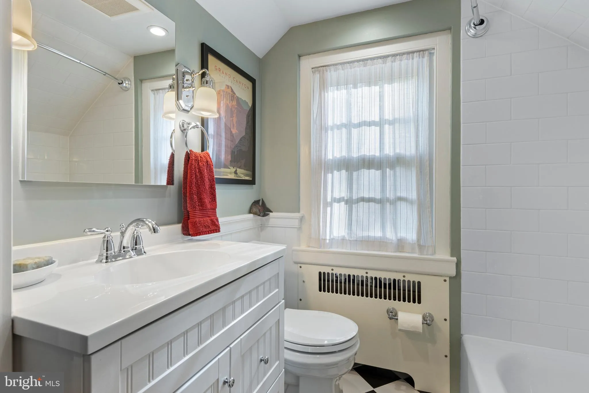 Wynnewood, Pennsylvania 19096, United States, 4 Bedrooms Bedrooms, ,4 BathroomsBathrooms,Residential,Pending,117705