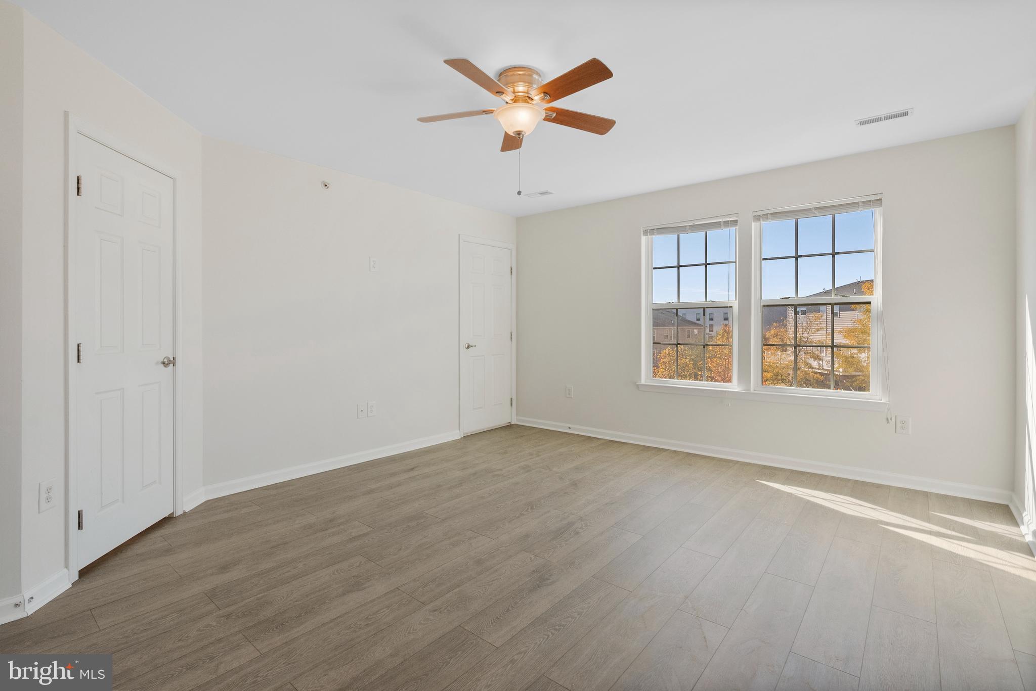 HIGHVIEW AT MONTGOME - Residential Lease