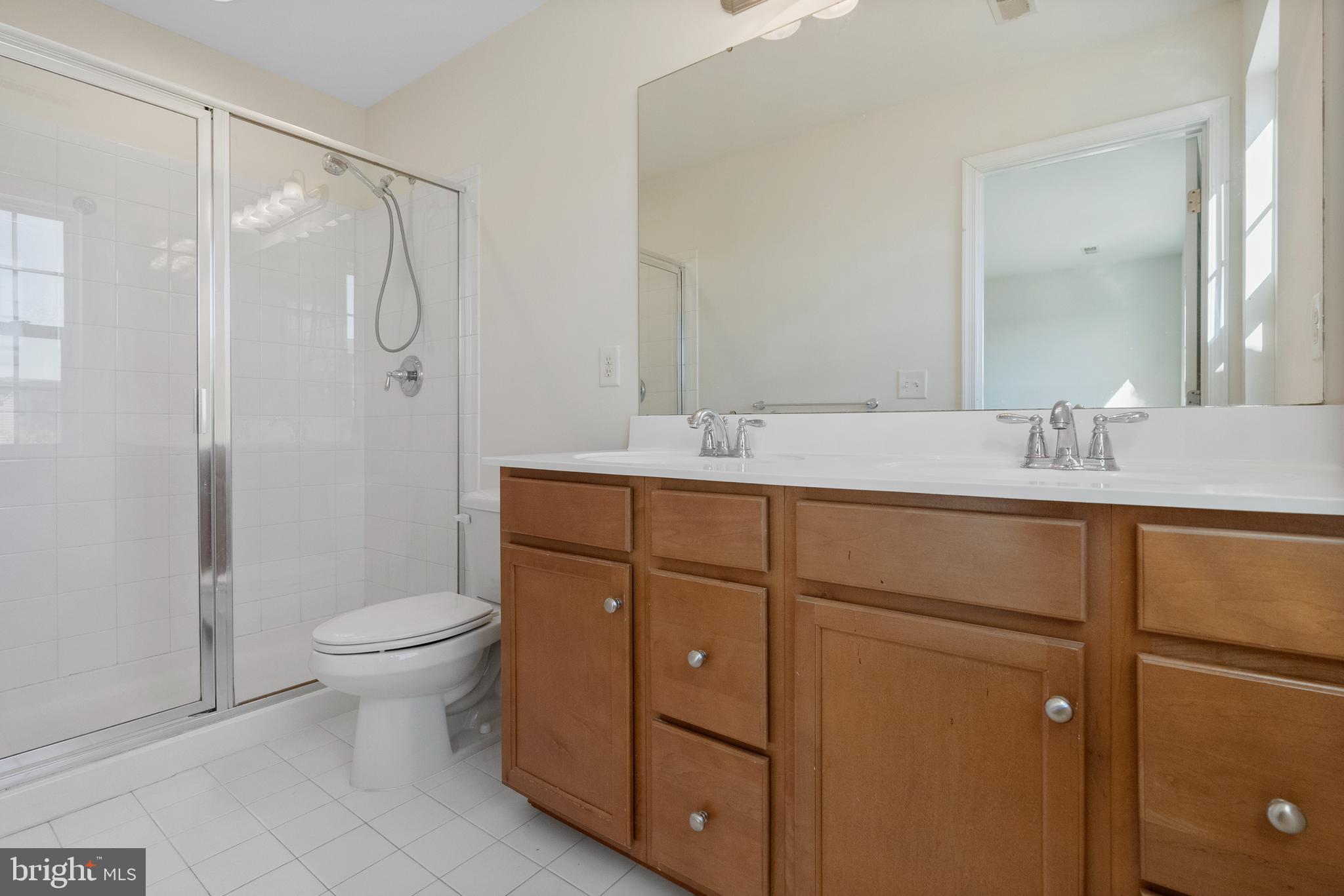 HIGHVIEW AT MONTGOME - Residential Lease