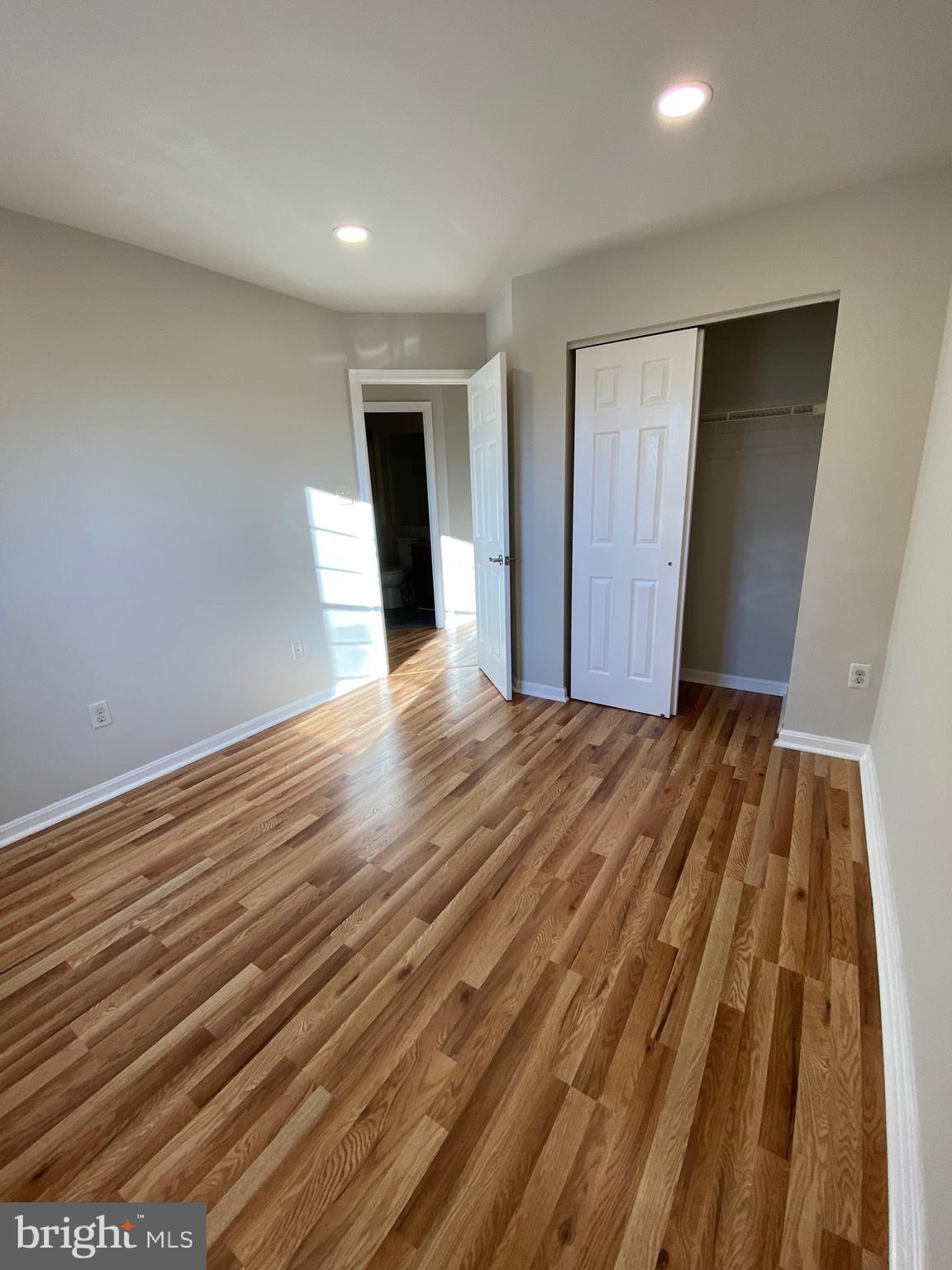 VILLAGE OF THOMAS RUN - Residential Lease