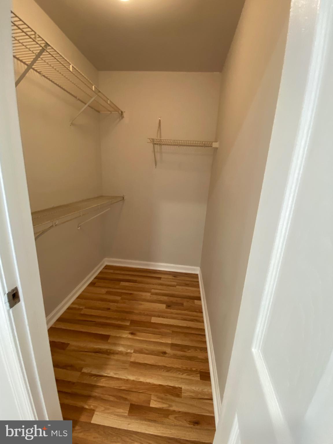 VILLAGE OF THOMAS RUN - Residential Lease