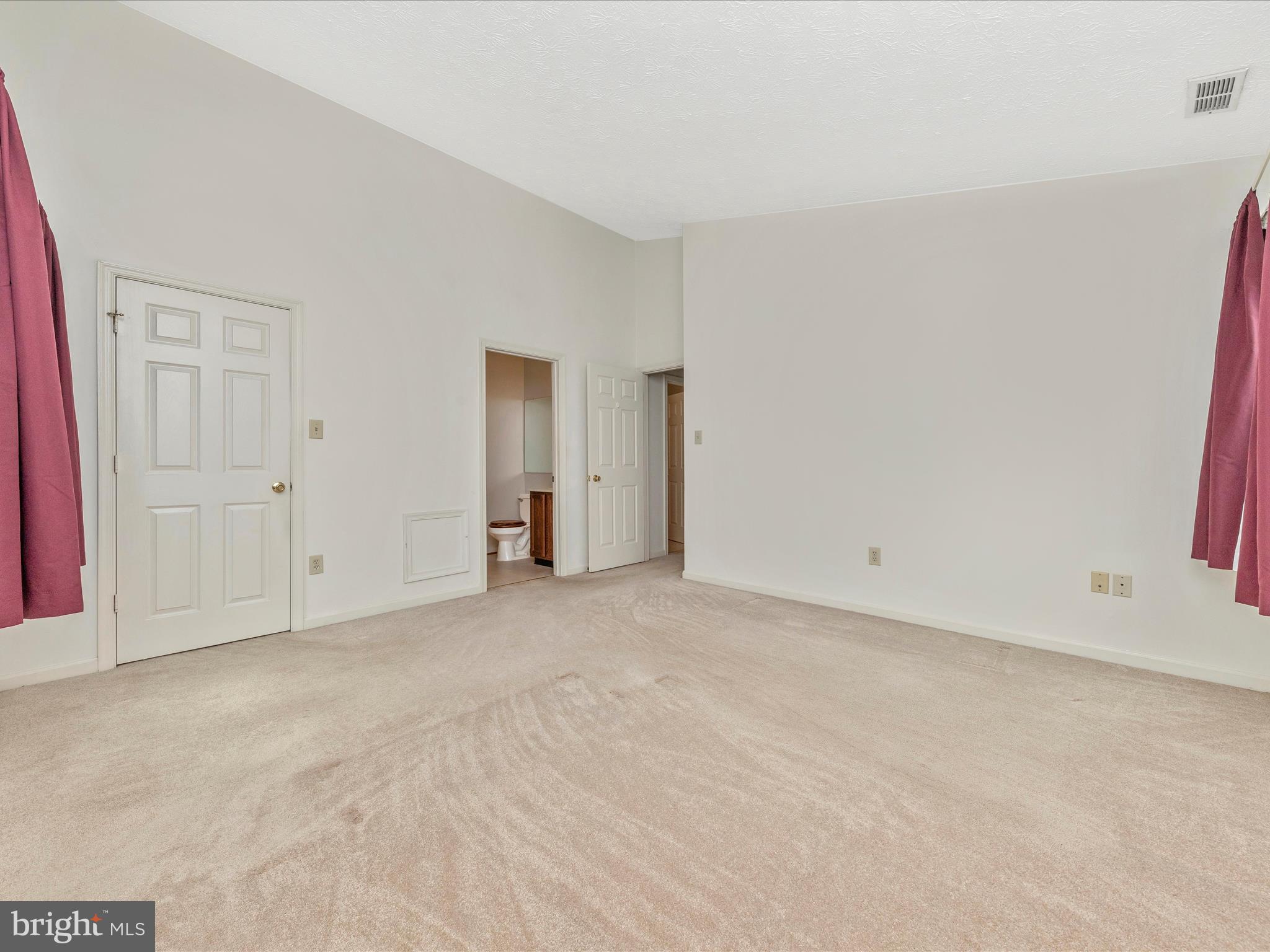 OLD FARM STATION - Residential