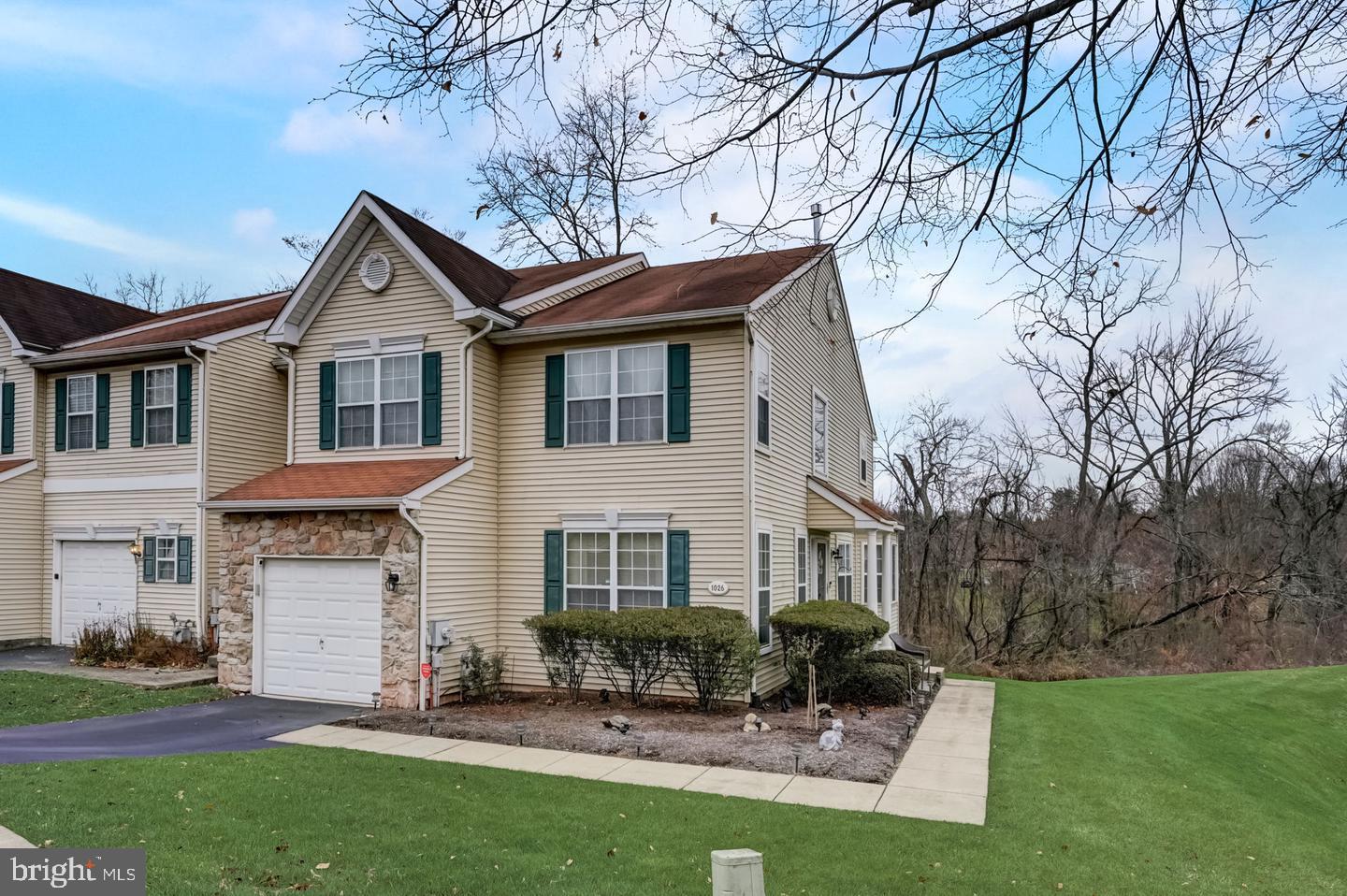 INDIAN CREEK - Residential