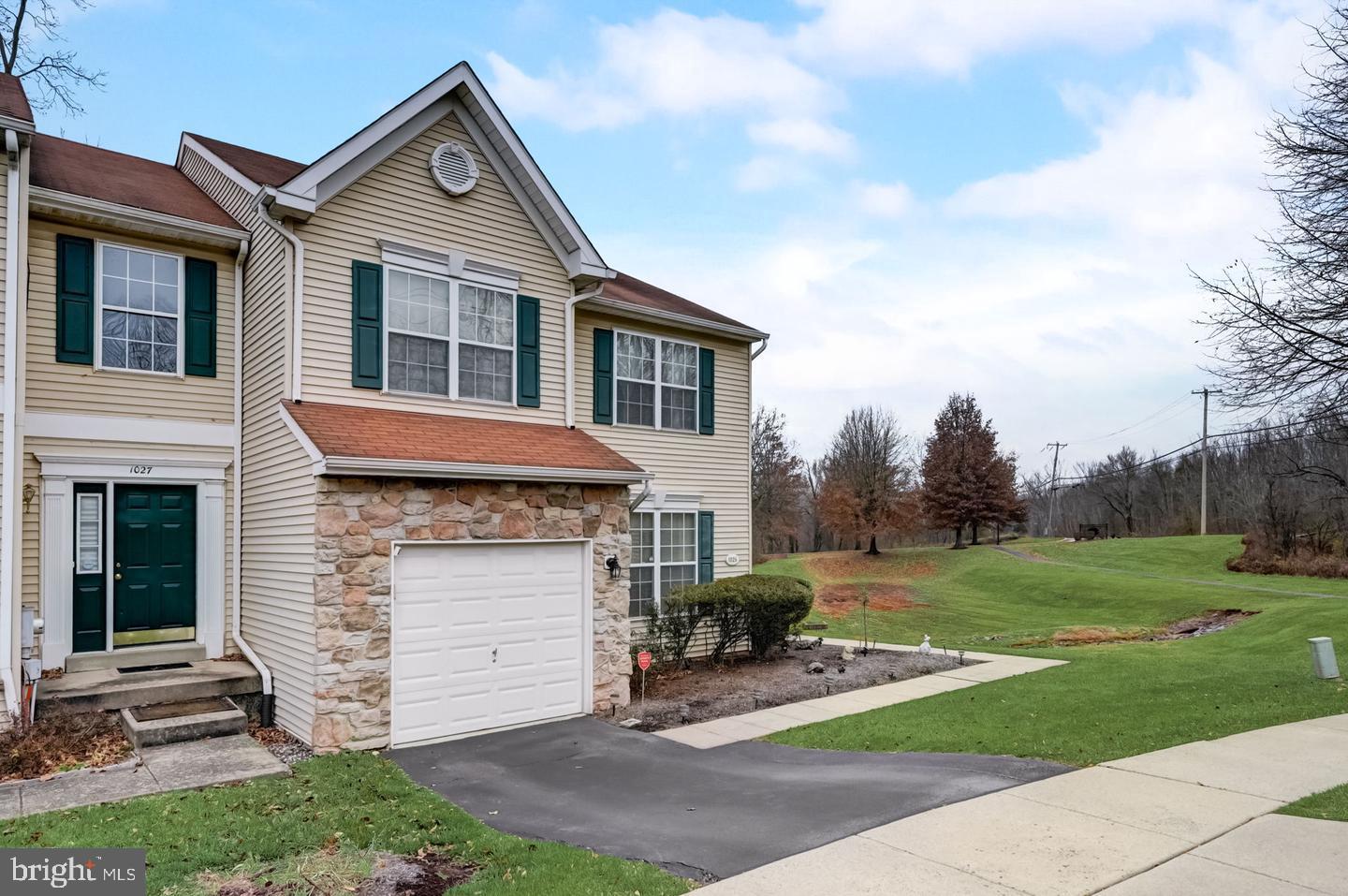 INDIAN CREEK - Residential