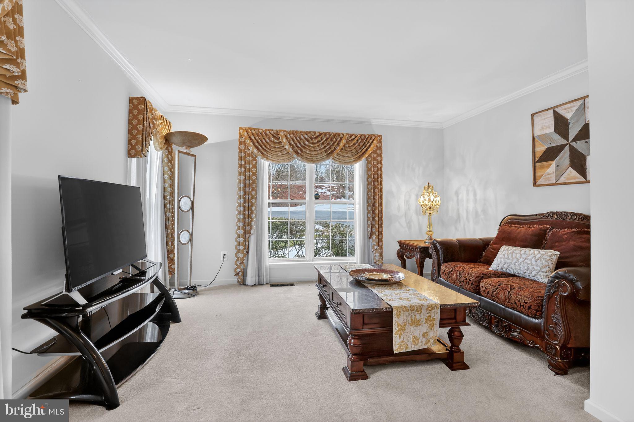 INDIAN CREEK - Residential