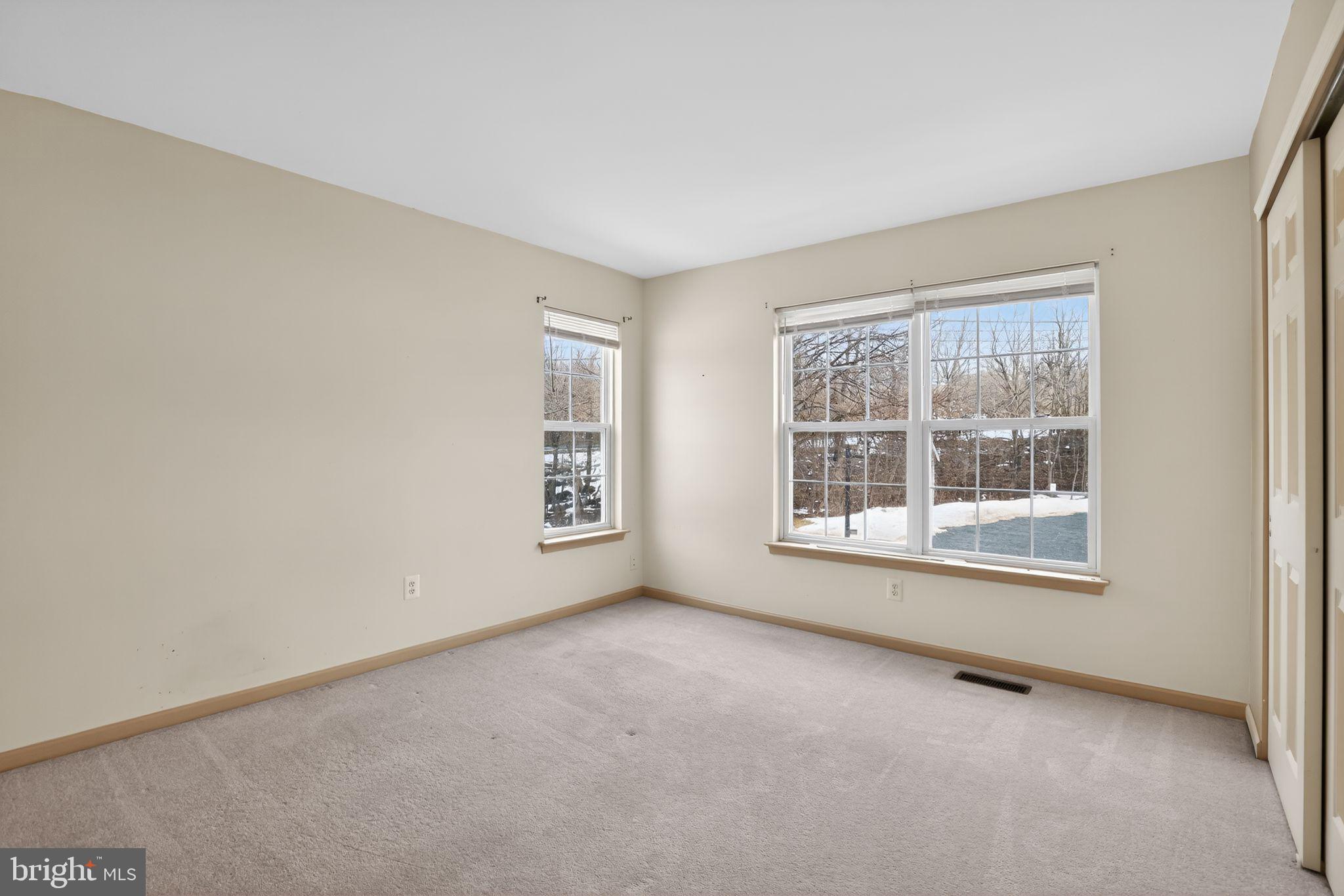 INDIAN CREEK - Residential