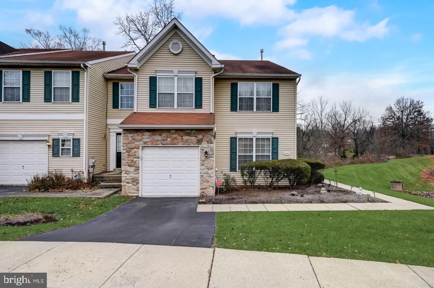 INDIAN CREEK - Residential