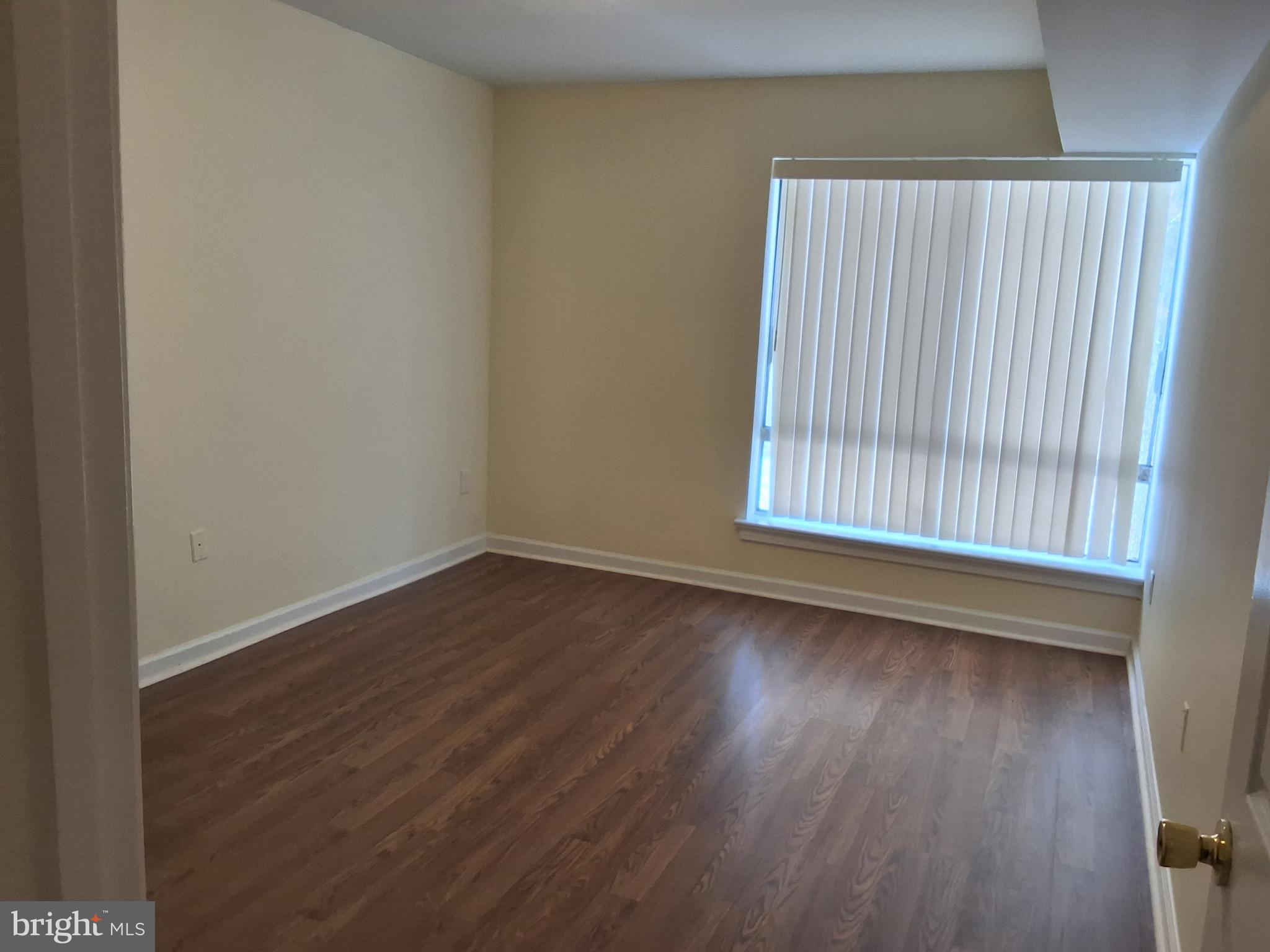 CHELSEA WOODS - Residential Lease