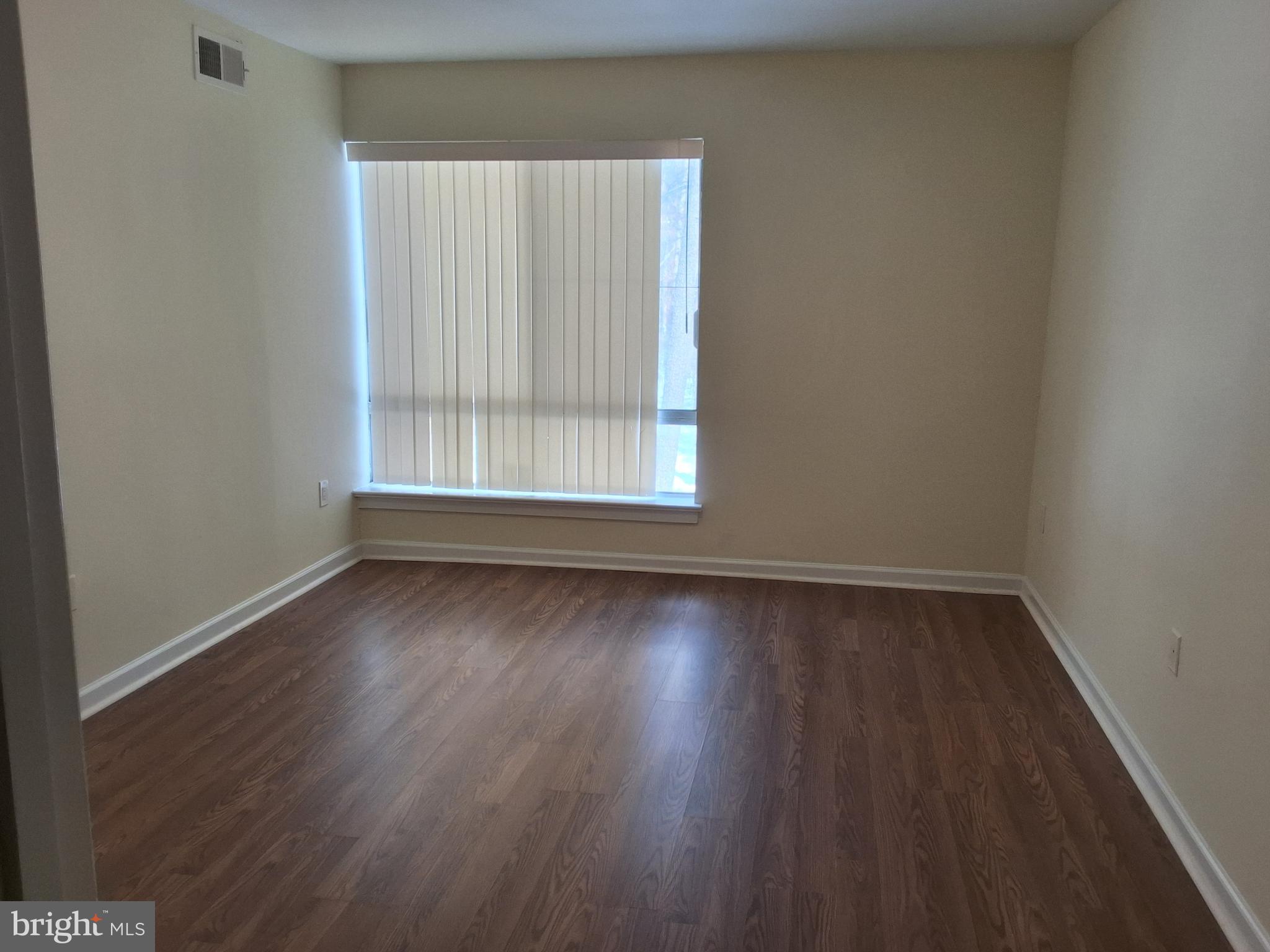 CHELSEA WOODS - Residential Lease