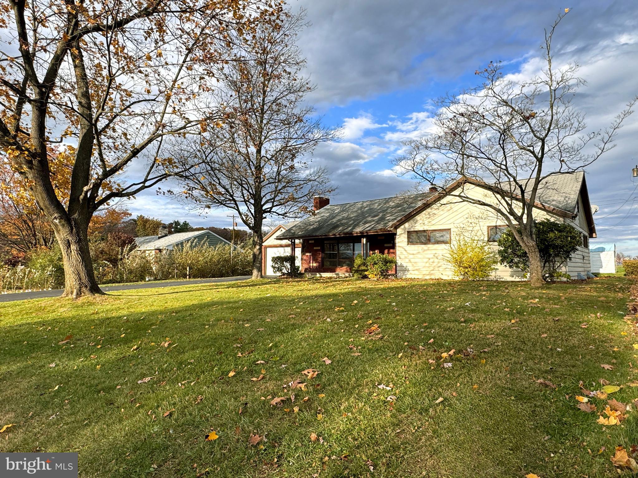 OVERLOOK HEIGHTS - Residential