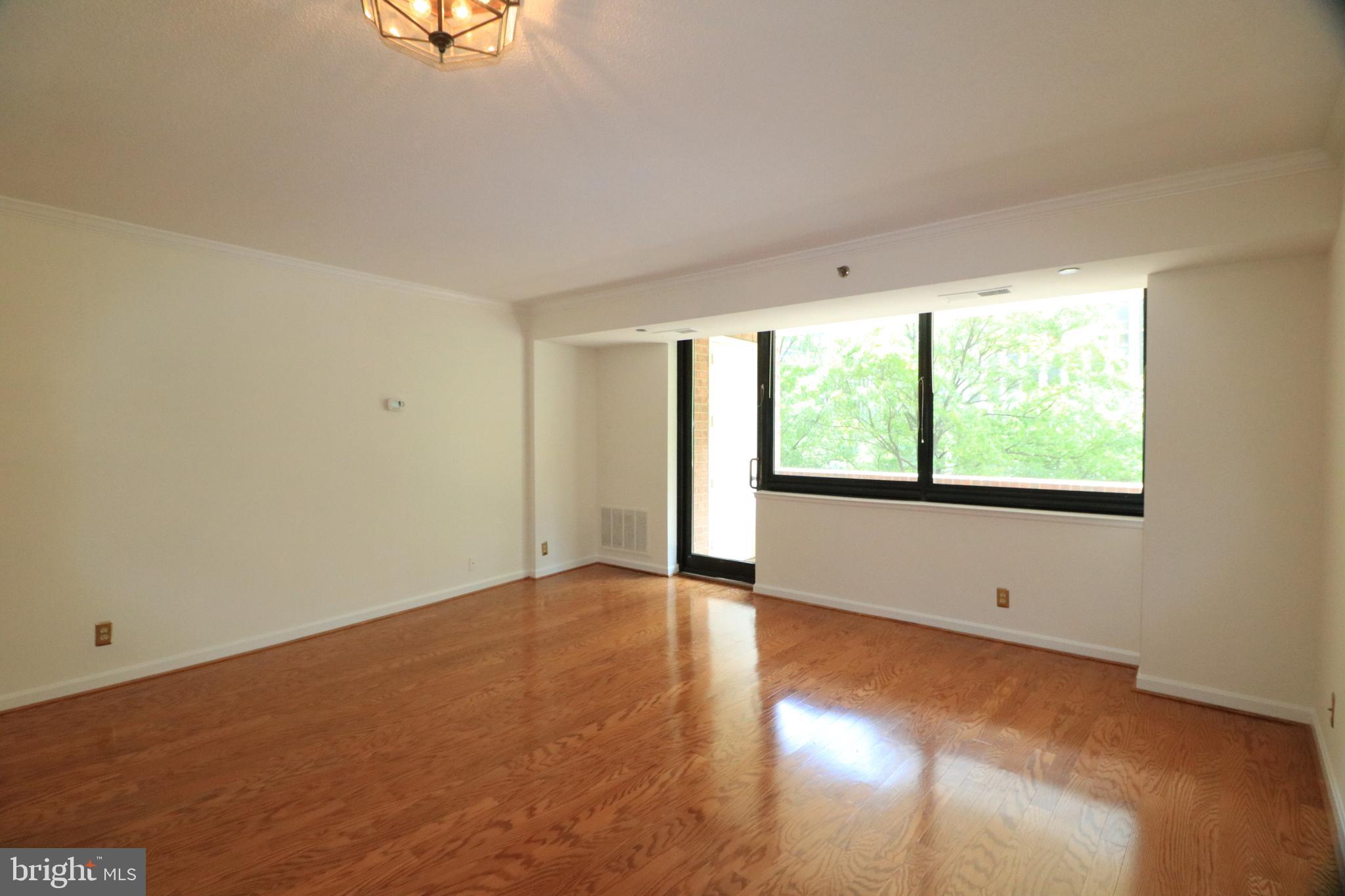 CRYSTAL PARK S - Residential Lease