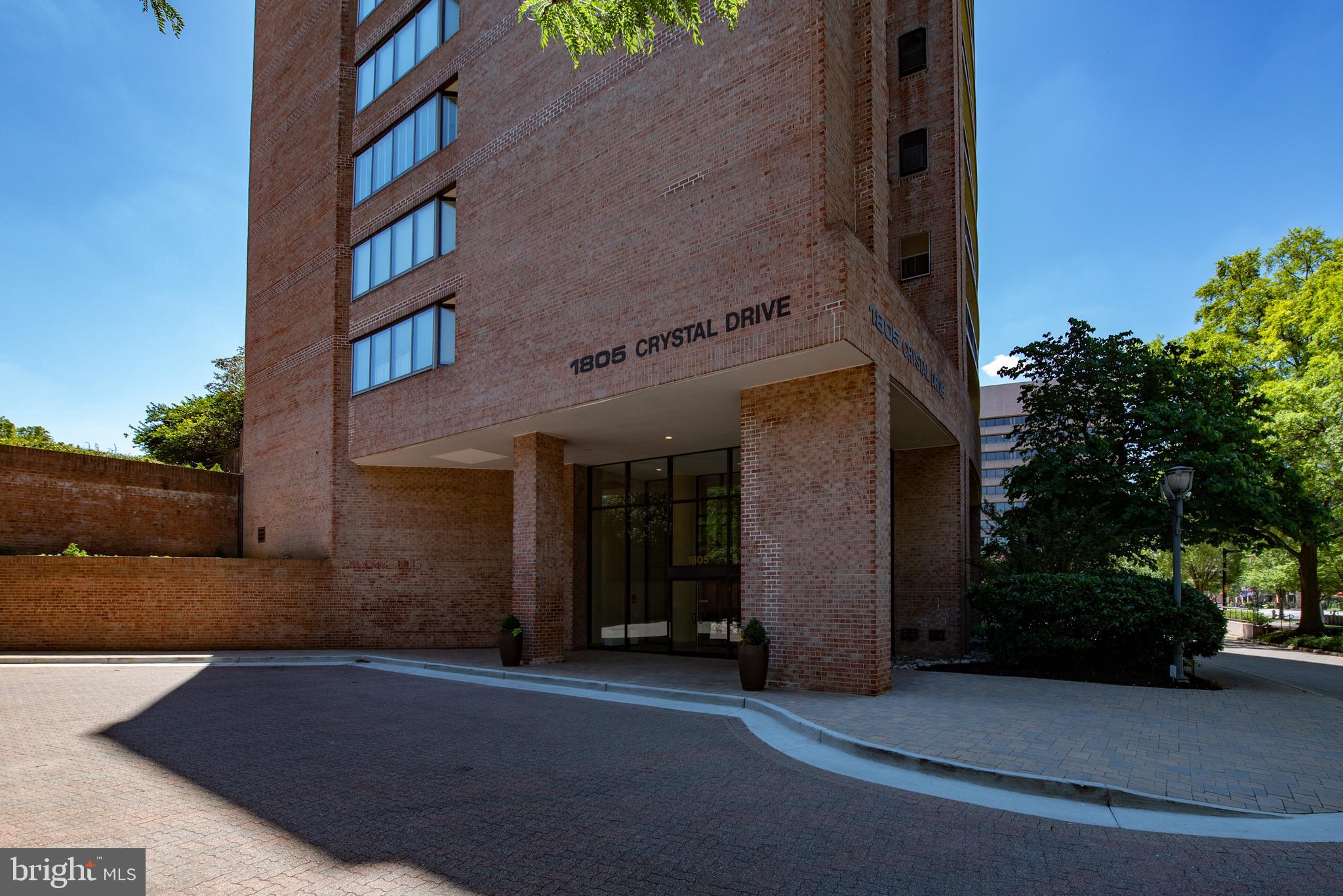 CRYSTAL PARK S - Residential Lease